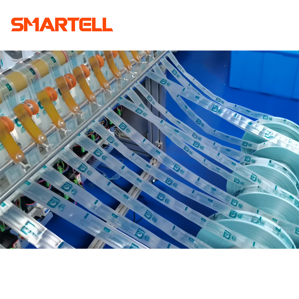 Высокоскоростные шприцы емкостью от 1 до 60 мл. Автоматическая упаковочная машина в полиэтиленовые пакеты.