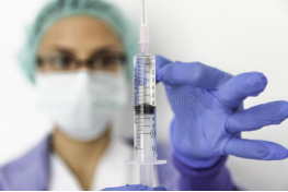 Команда завода по производству шприцевого оборудования SMARTELL обеспечивает высококачественное производство